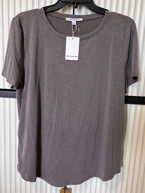 Green Envelope Taupe Short Sleeve Crew Neck Tee